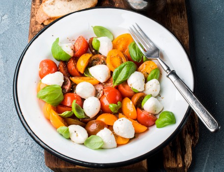 Tomato & Mozzarella Salad